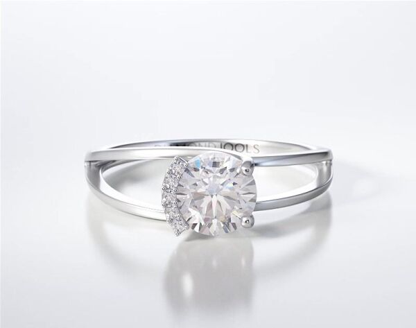 PAVE SOLITAIRE RING ENG022